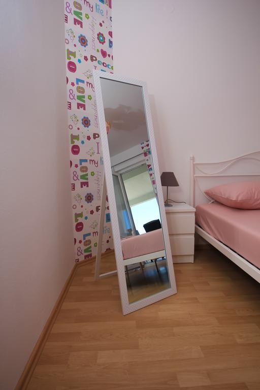 Apartment Lara Kastel Novi Екстер'єр фото